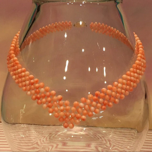 Coral Bead Vintage Necklace with Real Gold Clasp - Picture 1 of 6